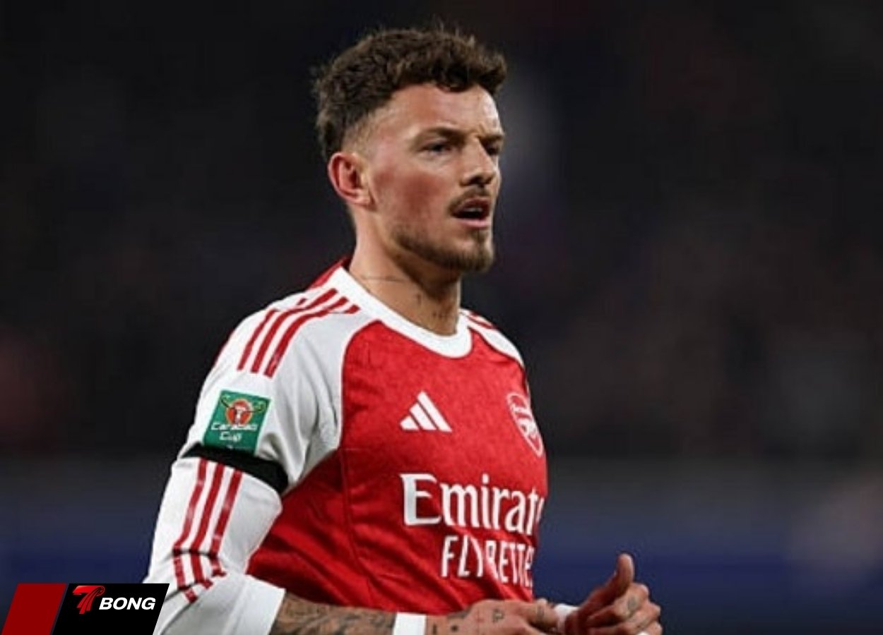 Sự trở lại của Ben White trong đội hình